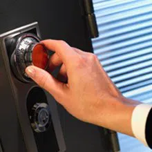 Boston Locksmith Service Boston, MA 617-206-2138 - sb-com-01